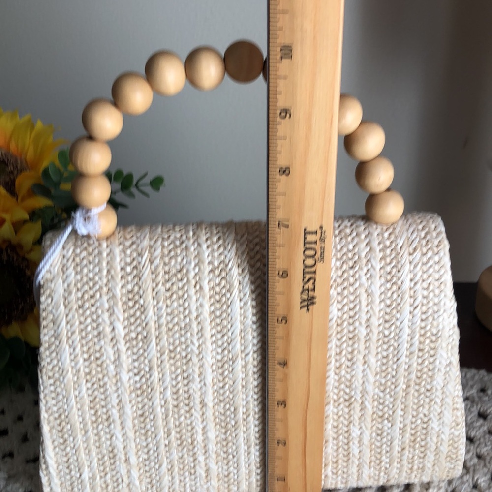 Haute Hippie Cream Woven Straw Top-Handle Bag with Shell Clasp - Picture 6 of 10